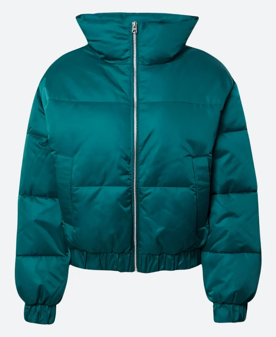 Millie Davis The Umbrella Academy Season 04 Claire Hargreeves Green Puffer Jacket