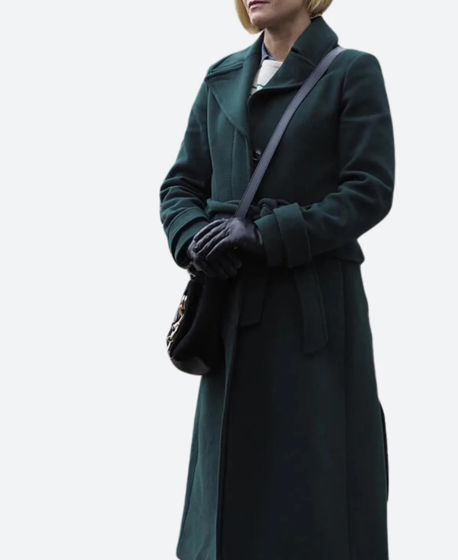 Claire Dunphy Modern Family Black Long Coat Front Image