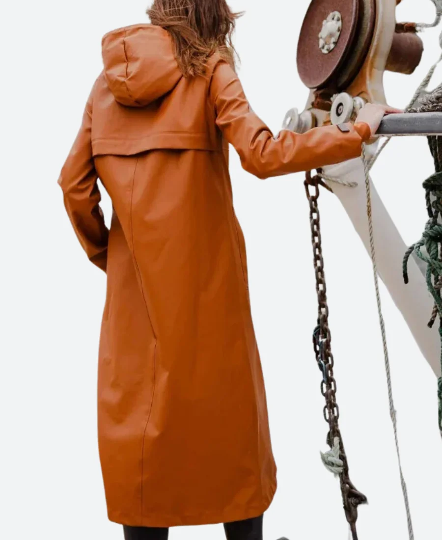 Saint Pierre S01 Arch Hooded Trench Coat Back Image