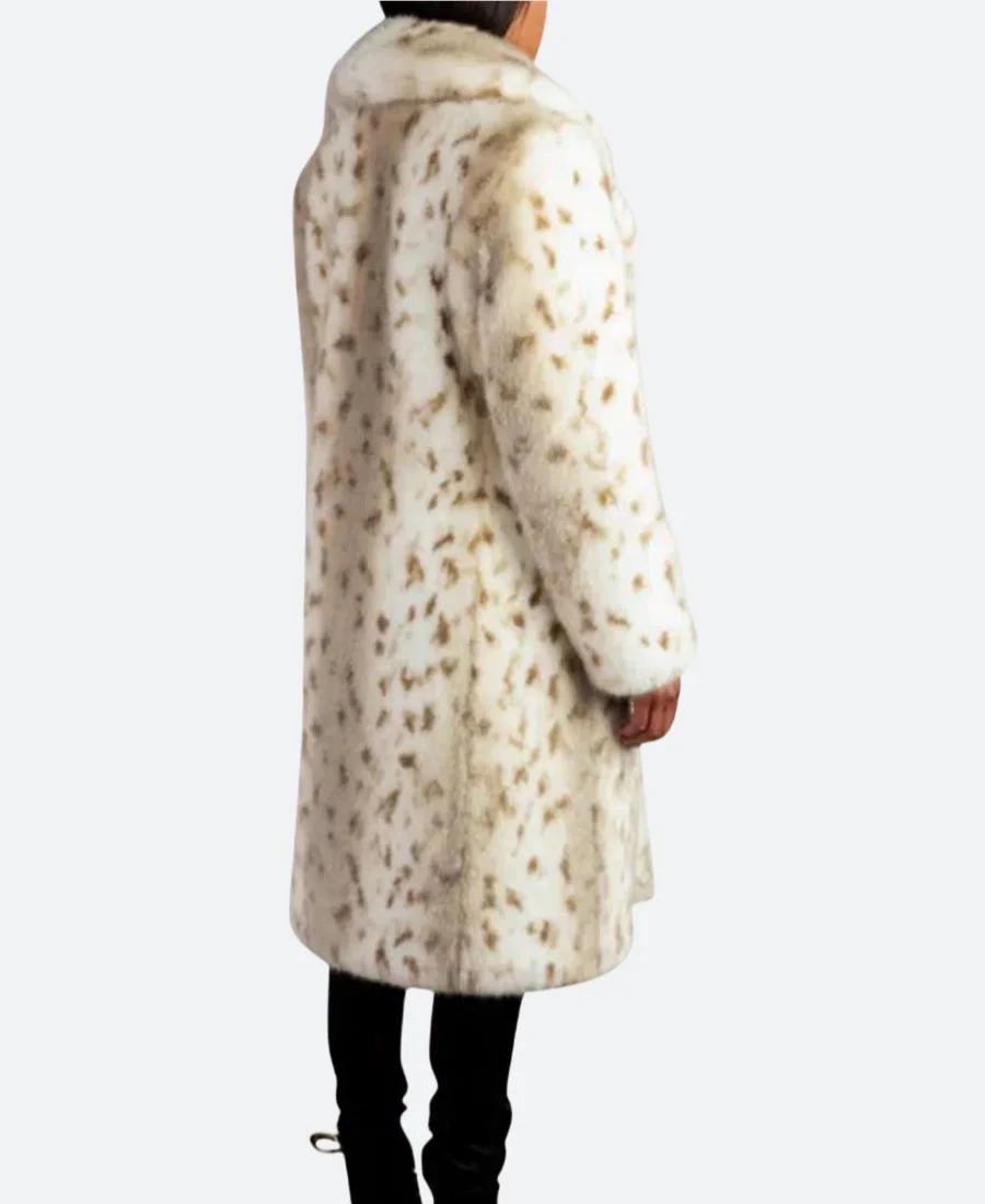 Yellowstone Beth Dutton White Fur Coat Side Image